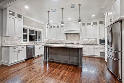 Interior decorating by lorraine levinson. 20 Beautiful White Kitchen Cabinets Ideas | White modern kitchen, White kitchen design, Kitchen ...