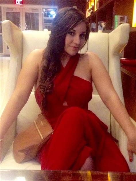 Mom slender milf makes love to younger stud. Rich Older Women Looking For Younger Men - Home | Facebook