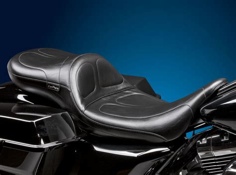 However, it presents problems for riders who suffer from old motorcycle injuries or arthritis. Harley Street Glide Seats by LePera