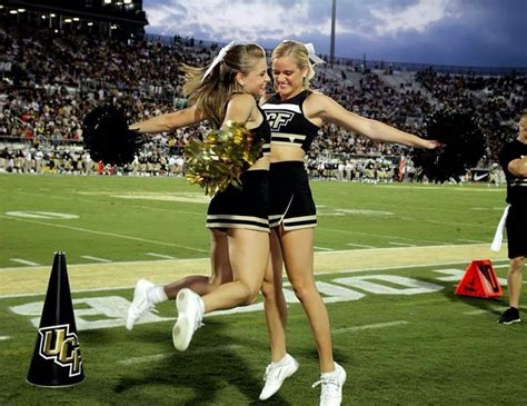 See more ideas about cheerleading, football cheerleaders, hot cheerleaders. Pin by xie hu on Football | Pinterest