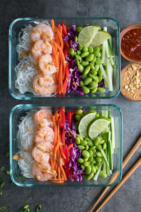 These firecracker shrimp rolls taste as good as they look! Shrimp Spring Roll Bowls Recipe - Peas and Crayons