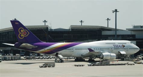 Passengers and their personal belongings shall be screened in. Bangkok Airport Denies Security Slip -- Security Today