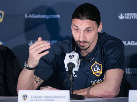 Zlatan ibrahimovic ist ein mann der markigen sprüche. Ibra: "Ich wurde alt geboren, und werde jung sterben"