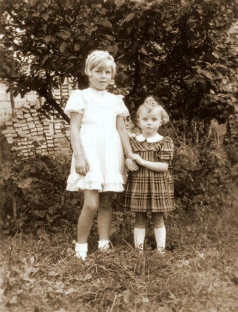 Is the section chief of the niddk's lipid trafficking and organelle biogenesis section. Kinderfoto.... Foto & Bild | alte fotos, specials, spezial ...