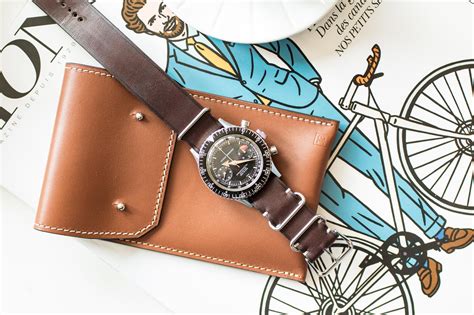 Below is a detailed infographic on different ways to wear your nato strap. How to Install & Wear Your NATO Strap - Pt. 3: The ...