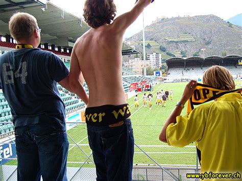 Maybe you would like to learn more about one of these? FC Sion - YB 1:2 (0:0) | BSC Young Boys-Fotos von Thomas ...