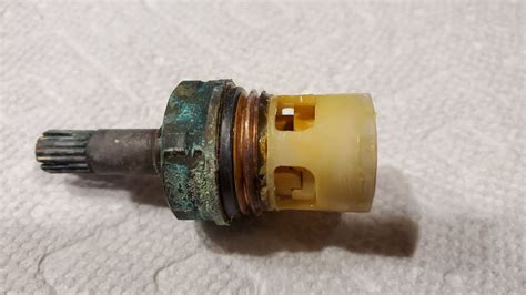 I have replaced a porcelain faucet cartridge before. Faucet cartridge identification