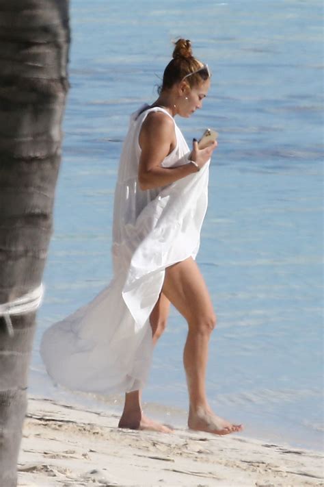 Jennifer lopez's hairstyles are still very popular in 2021. Jennifer Lopez in a Swimsuit - Turks and Caicos 01/06/2021 ...