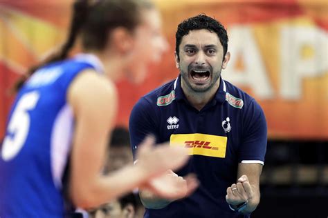 L'italia di davide mazzanti ha superato agli ottavi il belgio ed. Pallavolo femminile: Italia in finale per l'oro. Festa per il Ct Marottese Mazzanti - Occhio ...