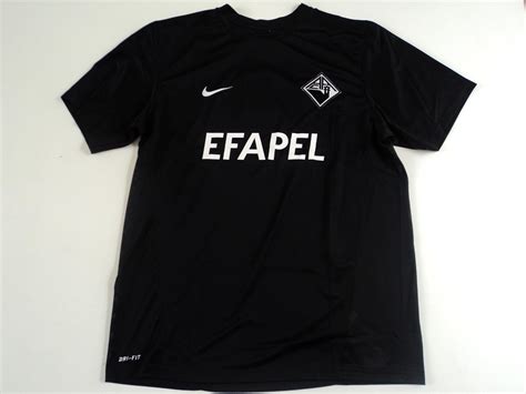 The academica family is proud of the heart and hard work the. Academica Home football shirt 2012 - 2013.