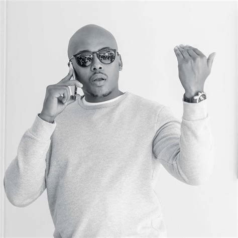 Instrumental feat macky 2 tricia official video.mp3. Mobi Dixon - Bhutiza (feat. Nichume) 2017 • DOWNLOAD MP3
