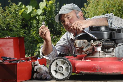 The two closest options for honda lawn mower engine repair in indianapolis are the sears mower repair station and the official honda repair shop, both located within city limits. Lawn Mower Repair Markham | Mobile Mower Repair