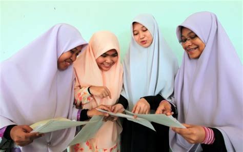 Dengan begitu, lulusannya diharapkan akan mempunyai kualitas yang mumpuni, dan lengkap. KECEMERLANGAN MAAHAD MUHAMMADI PEREMPUAN