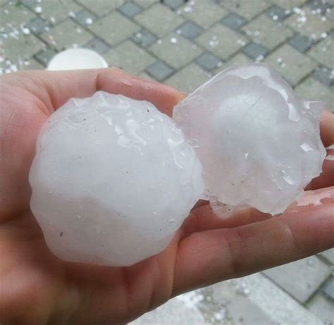 Yenilenebilir enerji, elektrik projelendirme ve taahhütün yanı sıra; Weeralarm en Hagel in Zuid Oost Oostenrijk - FANtastisch ...