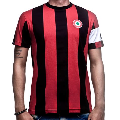 As low as €17.00 regular price €24.90. Copa AC Milan Aanvoerder t-shirt |Sportus.nl