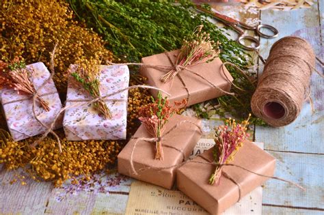 Hispanos, inmigración, el tiempo, famosos, futbol y más. Detalles para eventos jabones personalizados.