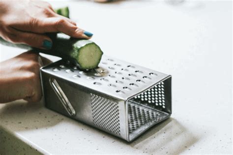 It can be used to make thin strips, just the type you need if you want to make zucchini noodles without a spiralizer. Lazy Girl's Zucchini Spaghetti [no fancy tools required ...