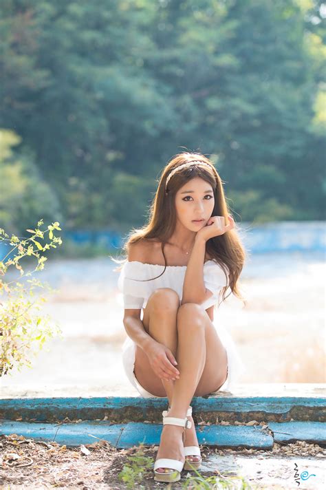 Posted by shine idol labels: Korean Model Park Si Hyun - Korean Girls HD