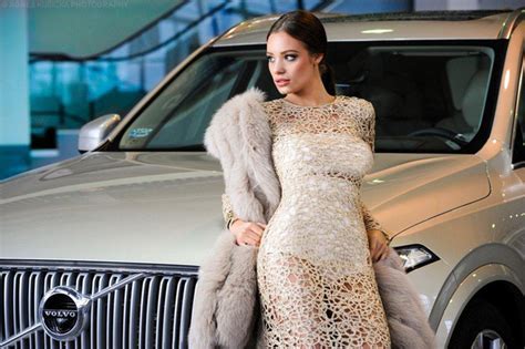 Link xem trực tuyến thụy điển, 23/06 23:00, tại euro 2021 luôn hấp dẫn và baobongda.net sẽ cập nhật liên tục. Người đẹp Ba Lan khoe dáng cùng xe sang Thuỵ Điển