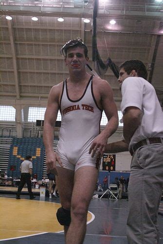 0800 tech 2 you (83 2429). virginia tech wrestling college | Esportes, Look e Homens