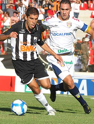 O ex meia relembra bons momentos no. Cruzeiro Esporte Clube: Fevereiro 2011