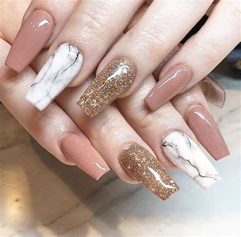 Uñas te mostramos las mejores imágenes de uñas decoradas 2020 pasando por diferentes estilos y colores. Pin de Nicole Vega en nails | Uñas sencillas, Uñas ...