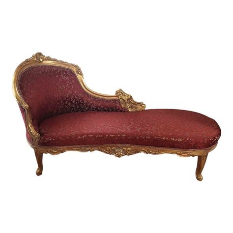 La chaise longue le spécialiste du cadeau original. Modern Burgundy Chaise Lounge in 2020 | Lounge, French ...