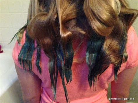 You can use food colouring to dye your hair safely. Pinstrosity: Food Coloring Hair Dye????