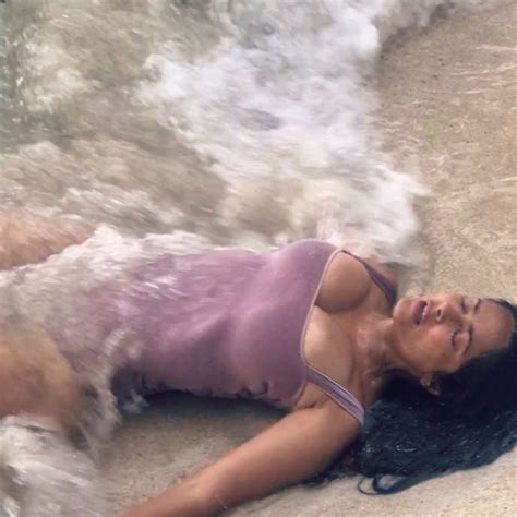 Fan page dedicated to mexican actress salma hayek with photos and videos since her soap opera teresa until now salma followed may 4th 2019. SALMA HAYEK in Swimsuit Rrelaxing at a Beach 08/20/2019 ...