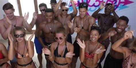 Love island australia will be back in 2019, and the search is on for singles across australia to take part. Love Island 2019 - start date, how to apply, cast and ...