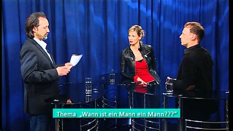 So kannst du den schütze mann verliebt machen. STADTGESPRÄCH - Wann ist ein Mann ein Mann??? - YouTube
