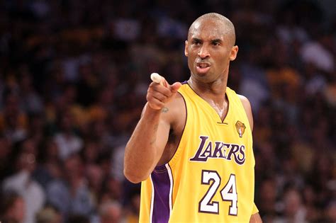 Kobe bryant soll postum eine große ehre zuteil werden. Kobe Bryant: NBA-Superstar ist tot - Hubschrauberabsturz ...