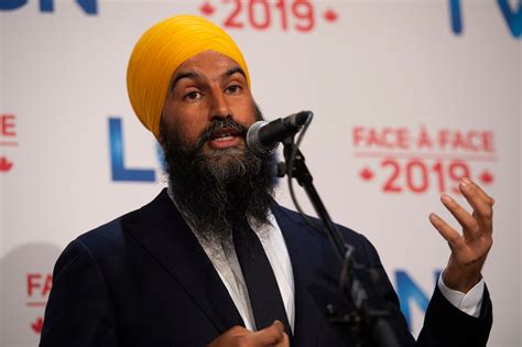 Before the french debate, a man told jagmeet singh to cut his turban off. Justin Trudeau's Rival Jagmeet Singh Praised for 'Perfect ...