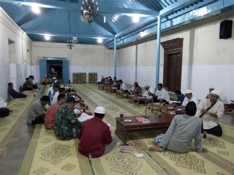 Contoh surat lamaran kerja, contoh surat kuasa, contoh surat pernyataan, contoh surat permohonan, contoh surat rasmi, contoh surat resmi, contoh surat penawaran, contoh surat keterangan kerja, contoh surat via www.scribd.com. Tafsir Surat Al-Hujurat Ayat 11, Larangan Memandang Rendah Orang Lain