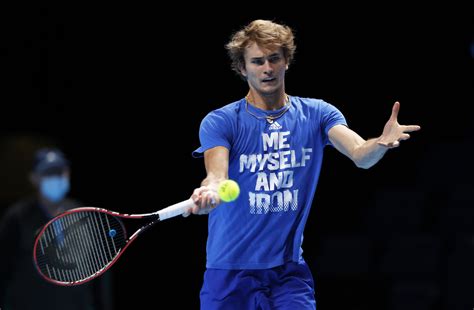 Following a medical timeout, the home favourite attempted to continue. Alexander Zverev vor den ATP-Finals: "Lasst die Spiele ...