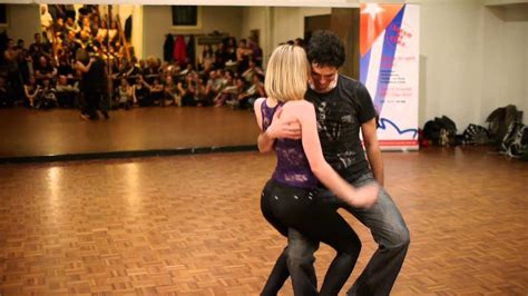 The 20% of when learning how to salsa dance, we often worry too much about our partners and not enough. Sydney's Best Social Dancer 2012 | Salsa Finals - YouTube