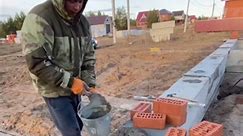 🧱 RUSSIAN FIRST GUAGE FOR BRICK CORNER! 🇷🇺 #bricklaying #bricklayer #mason #masonry #brick #construction #trending | Bricklayers Online