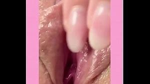 fingering zoomed wet pussy ?