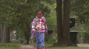 Mom: School forced daughter in kindergarten to walk home