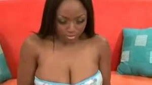 Black momma is Hurting for a squirting - Porn Tube