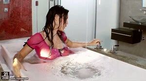 [Jenna Presley] - Bathub Solo