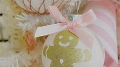 #dollartreediy #Christmas #gingerbread #ornaments | The Craftessa
