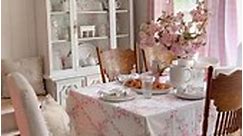 Cottage dining room #cottagestyledecor #shabbychic #cottage | CottageonWynn