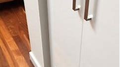 How to adjust a kitchen door hinge