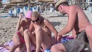 German Teen picked up at beach for threesome â ffm