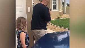 Son surprises mom by turning up at her house