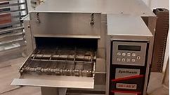 Zanolli gas conveyor pizza oven €3.900 