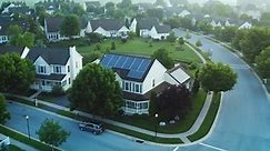 Cabina de paneles solares en la: video de stock (totalmente libre de regalías) 1088999775 | Shutterstock