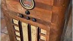 PHILCO 1939 antique radio