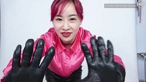 Satin and Leather Glove Hand over Mouth POV ãµãã³ã¨ã¬ã¶ã¼ã°ã­ã¼ãã§ãã³ããªã¼ãã¼ãã¦ã¹